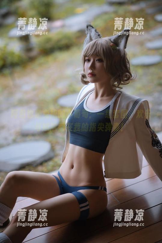 阿包也是兔娘的小葡萄：一组套图，欢乐与尴尬都在我的指尖弹奏！