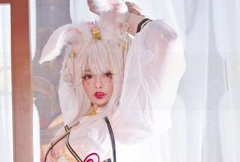 和服中，是阿寨寨ninja的气息，原图里似乎还能闻到花香。