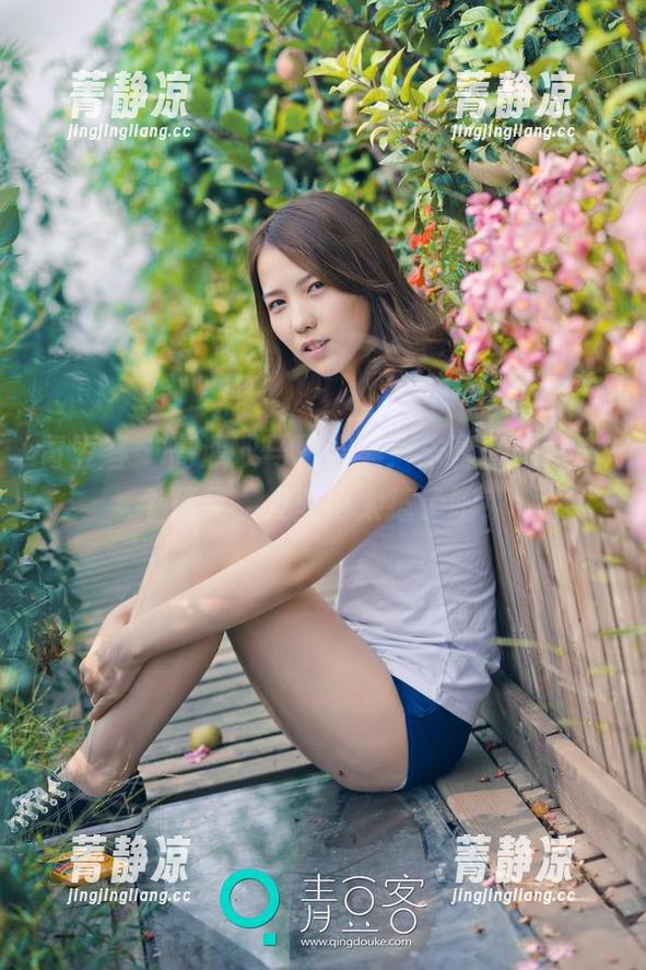 青豆客 - 高清双马尾合集：朱赢Molly像个精灵，发型也太撩了吧！