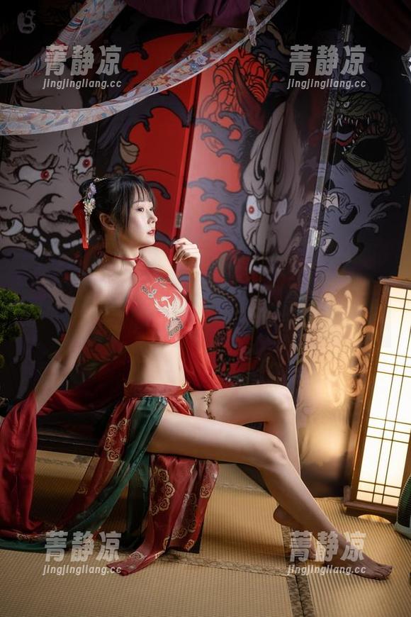 细品香草喵露露的美足分享，不用说，脑海里都不止浮现一遍。