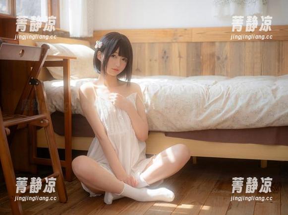 魔物喵nigisa的沙滩定制图集——当少女与海浪共舞