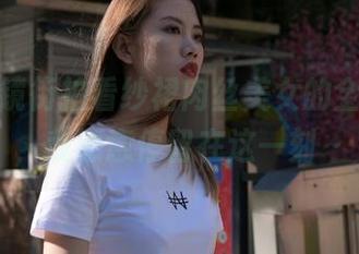 走，魔镜街拍看纱裙肉丝美女的全套写真，我愿意停留在这一刻～