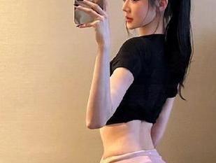 微密圈 - 随便聊聊飞行术，黎允熙baby的空姐最新写真集暴露了什么？